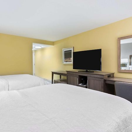 Hampton Inn & Suites Tampa Airport Avion Park Westshore Экстерьер фото