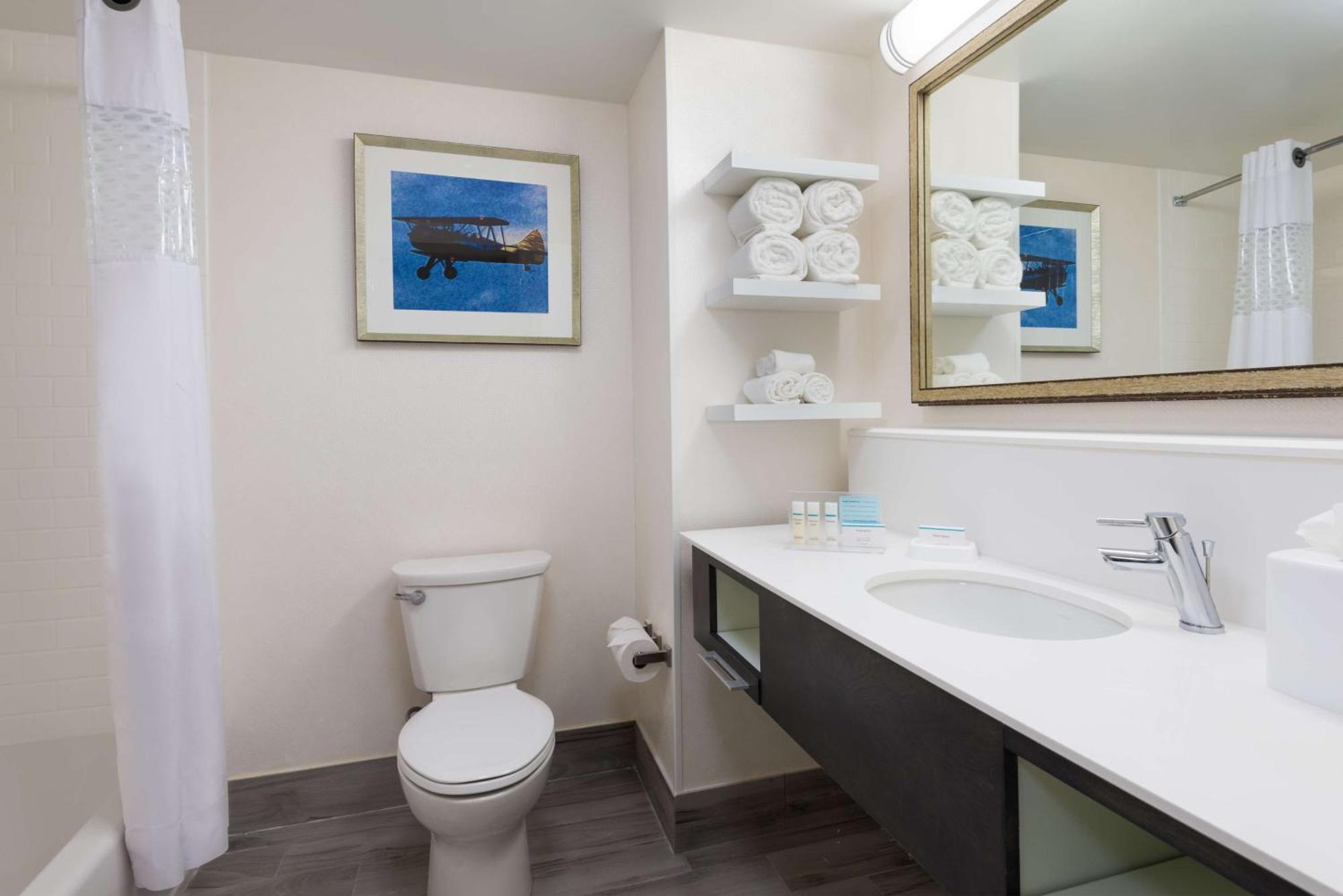 Hampton Inn & Suites Tampa Airport Avion Park Westshore Экстерьер фото