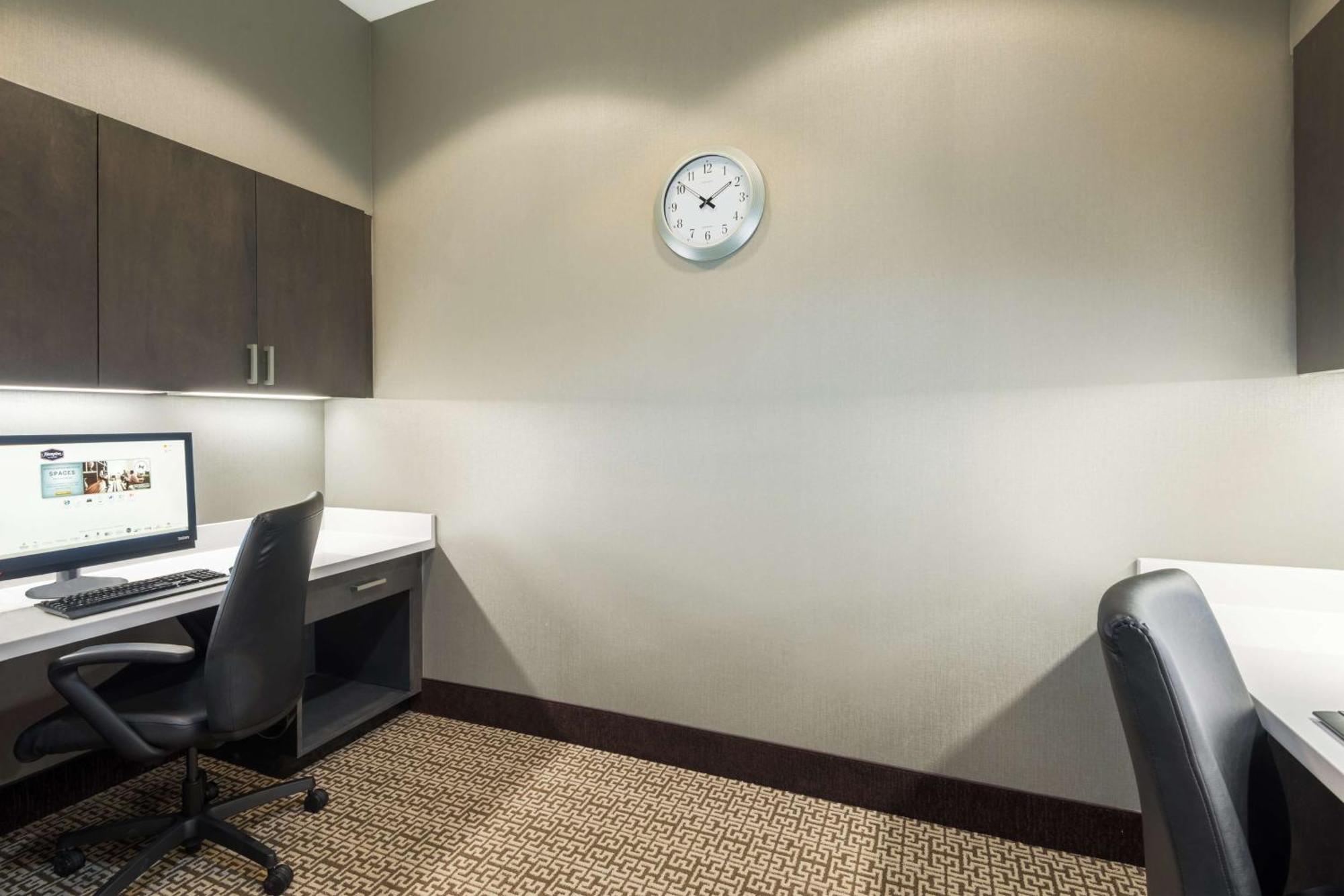 Hampton Inn & Suites Tampa Airport Avion Park Westshore Экстерьер фото