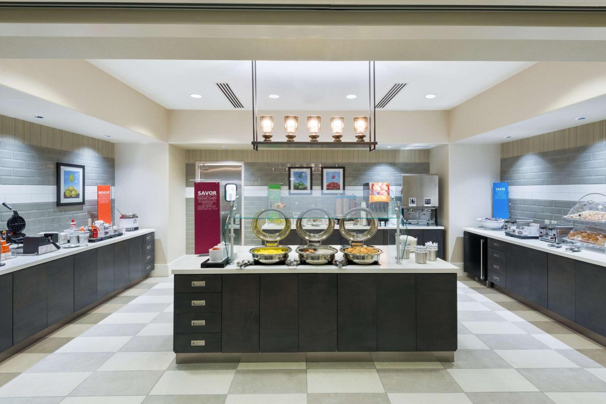 Hampton Inn & Suites Tampa Airport Avion Park Westshore Экстерьер фото